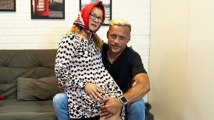 nymphomaniac 67 years old mature with glasses and headscarf enjoys a wild ass fucking ride with big dick doore salesman