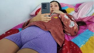 Rosibel, the stepdaughter most desired by her stepfather, takes off the condom so that it ends up inside her pussy